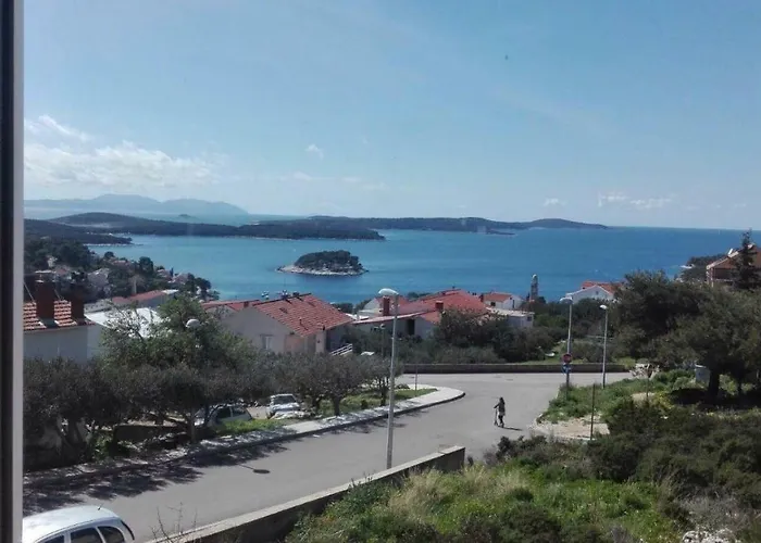Anka Hvar Apartament *